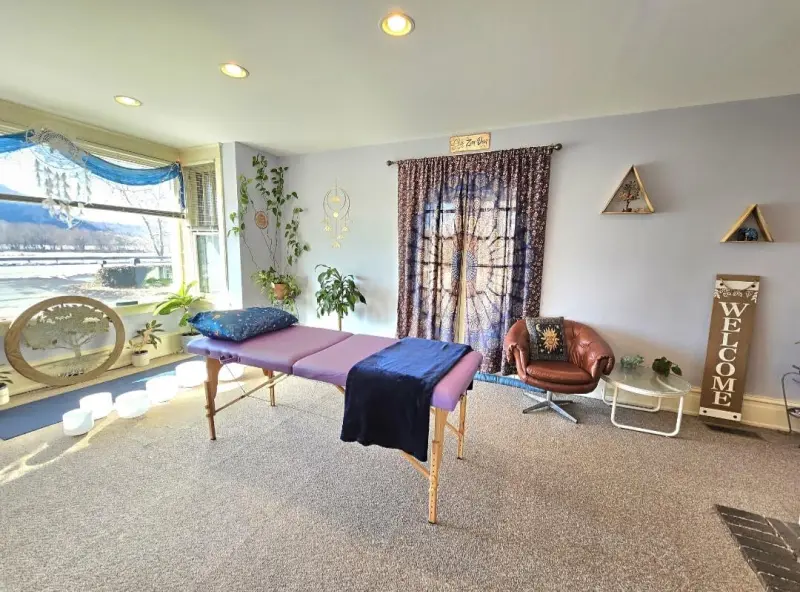 Reiki energy healing session